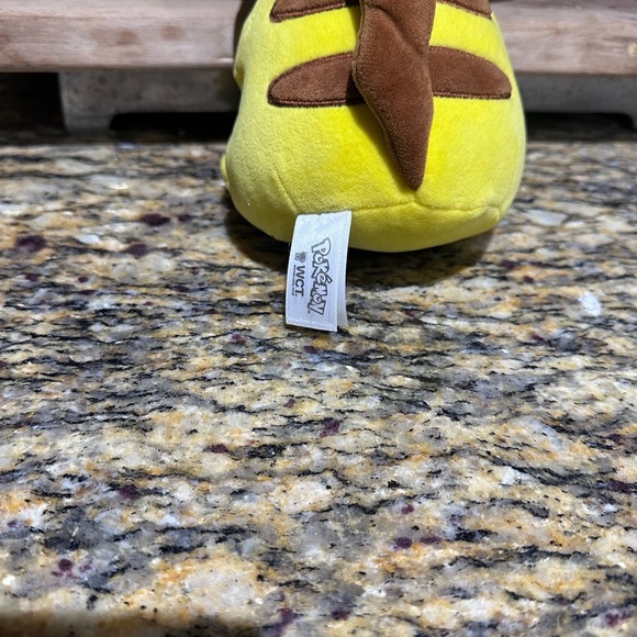 Pokemon Pikachu Plush Toy - Picture 3 of 4